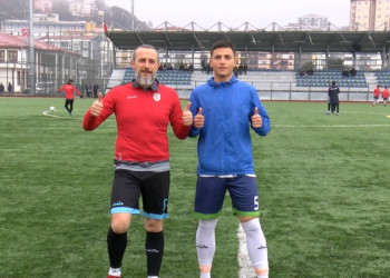 Aynı sırt numaralı kaptan baba-oğul, rakip oldu