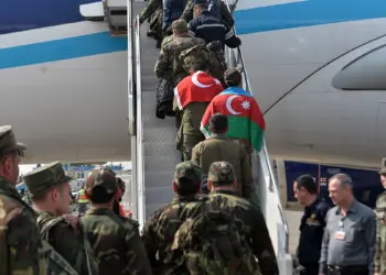 Azerbaycan kurtarma ekibi, ülkelerine uğurlandı