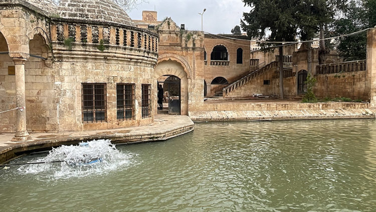 Balıklıgöl'ün suyu normalleşmeye başladı