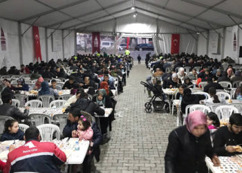 Beyoğlu'ndan Kahramanmaraş'a 'kardeşlik sofrası'