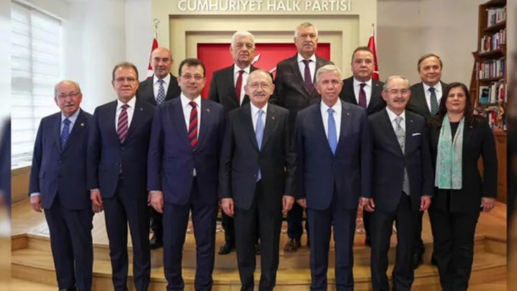 CHP'li 11 il belediye başkanından ortak açıklama