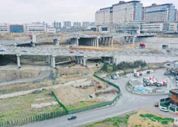 Çam ve Sakura Bağlantı Viyadüğü'nde çalışmalar sürüyor