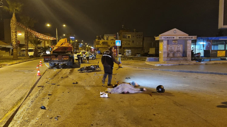 Çekici ile çarpışan motosikletin sürücüsü öldü