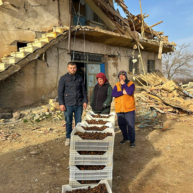 Depremzede çiftçilere Eskişehir'den umut eli