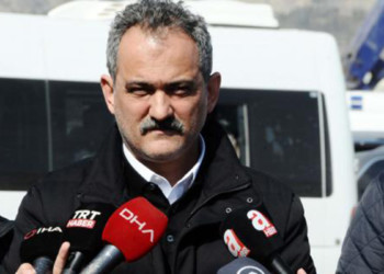 Deprem bölgesinden 202 bin 817 öğrenci nakledildi