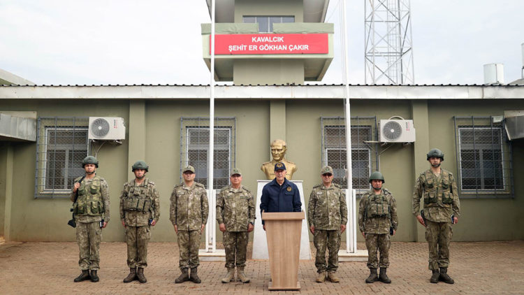 Deprem sonrası 60 bin suriyeli gönüllü döndü