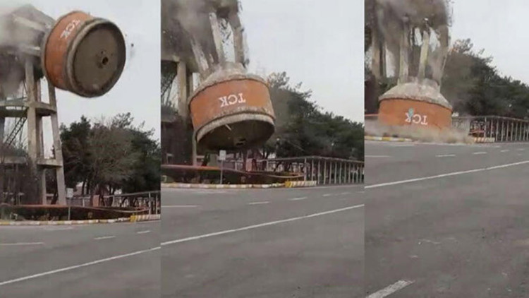 Depremde hasar gören su kulesi yıkıldı