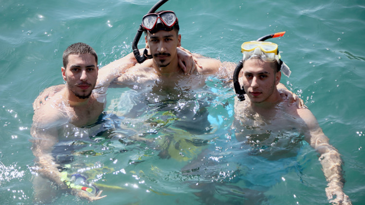 Depremzede 3 genç, cankurtaranlık eğitimi alıyor