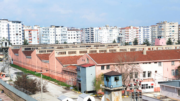 Diyarbakır’da 43 yıllık cezaevi sağlam çıktı