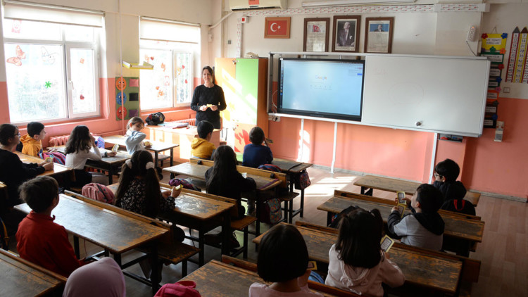 Diyarbakır'da eğitime yeniden başlandı