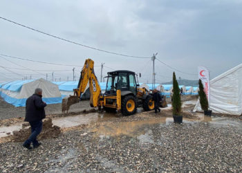 Diyarbakır'da sel sonrası çadırların yeri değiştirildi