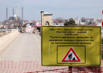 Edirne'de Tunca Köprüsü trafiğe kapatıldı