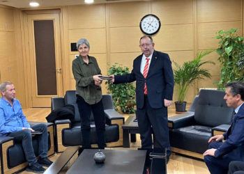 Emek ve Özgürlük İttifakı seçim protokolünü YSK'ya sundu