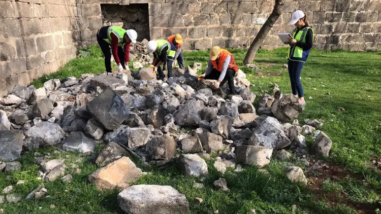 'enkaz arkeolojisi'yle 288 eser kurtarıldı