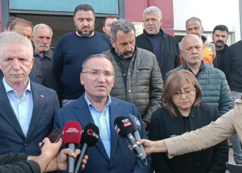 Enkaz kaldırılması için titiz süreç işliyor