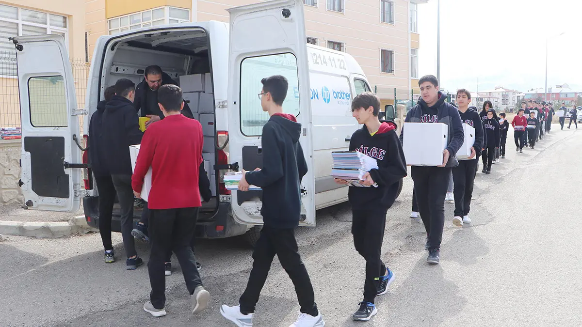 Erzurumlu ogrencilerden adiyamandaki ogrencilere kitaps - yerel haberler - haberton