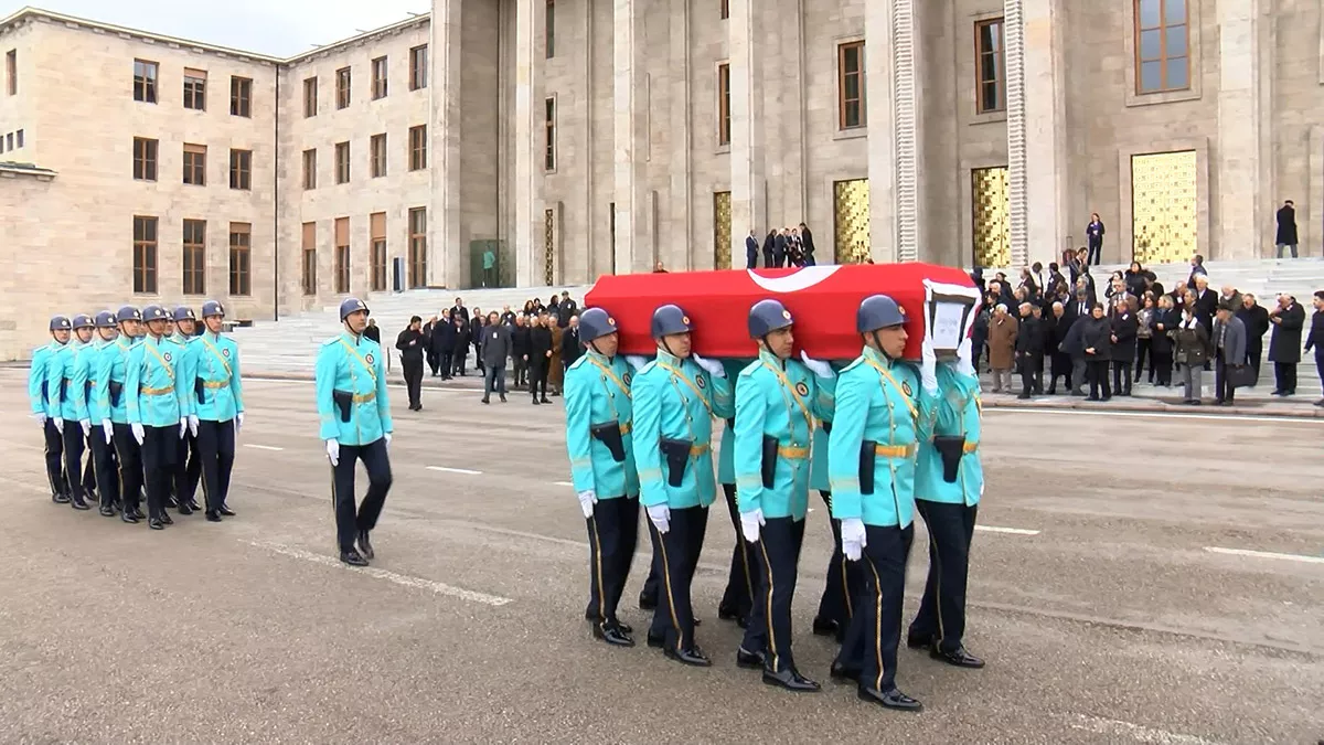 Eski bakan vefa tanir icin tbmmde cenaze toreniz - politika - haberton