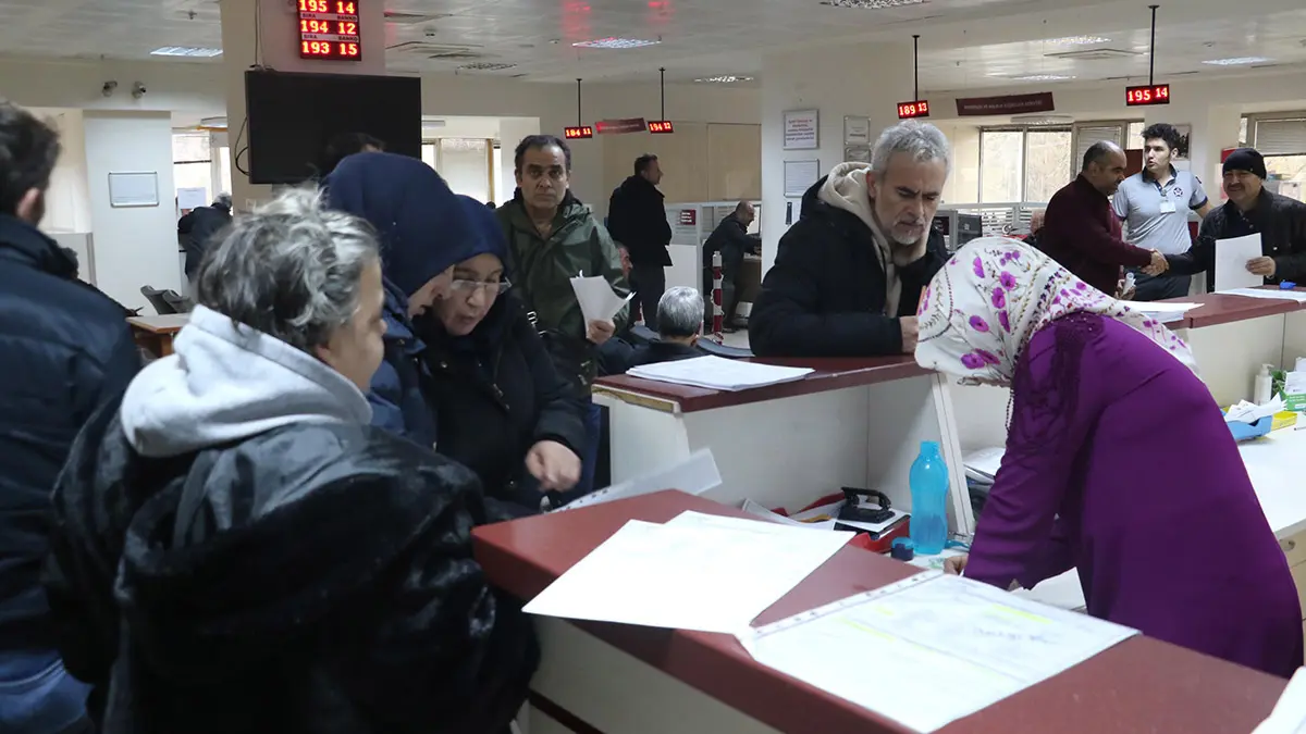 Eskisehir sgk onunde eyt kuyrugun - yaşam - haberton