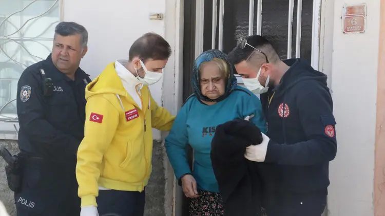 Eskişehir'de çöp evde yaşayan kadın: ölmek istiyorum