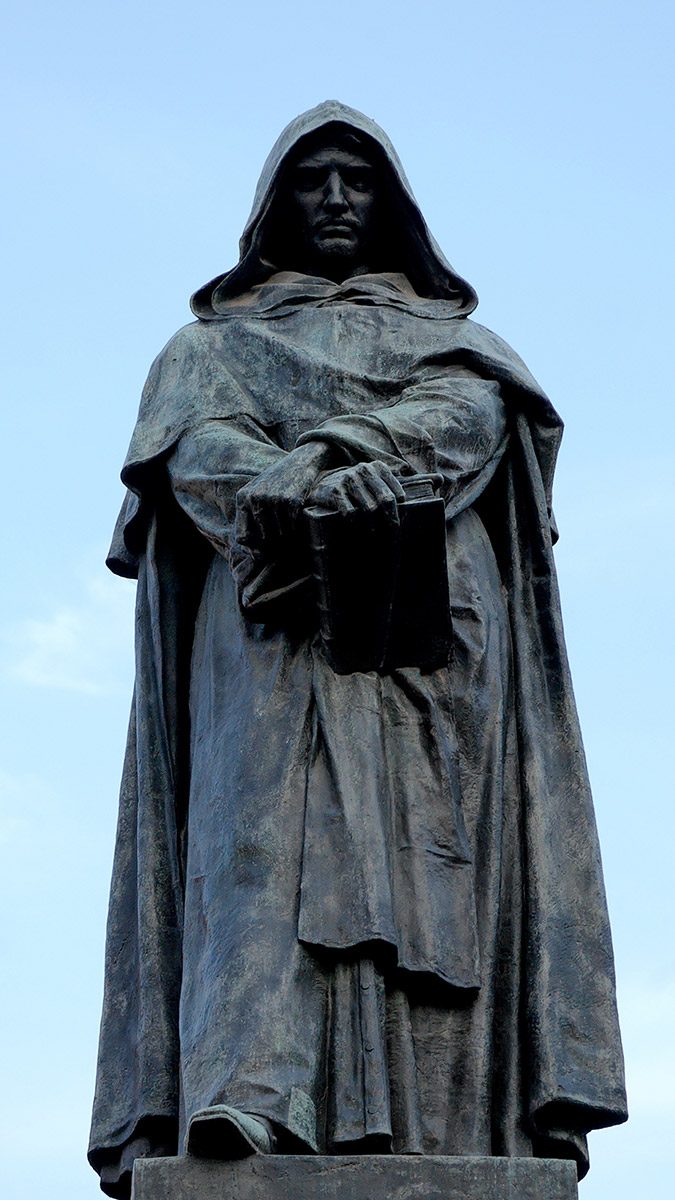 Batının bilim hastalığı: "Ne gördüğüm hakikati gizlemekten hoşlanırım, ne de bunu açıkça ifade etmekten korkarım. Aydınlık ve karanlık arasındaki, bilim ve cehalet arasındaki savaşa her yerde katıldım. Bundan dolayı her yerde zorlukla karşılaştım ve cehaletin babaları olan resmi akademisyenlerin yanı sıra kalın kafalı çoğunluğun öfkesinde hedef olarak yaşadım." Giordano Bruno