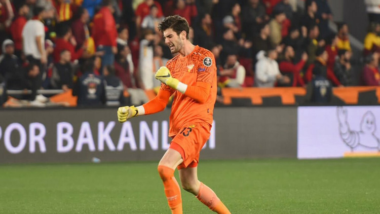 Göztepe'de Arda Özçimen formayı kaptı