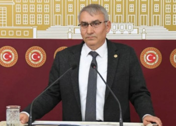 İYİ Parti'li Ayhan Altıntaş istifasını geri çekti