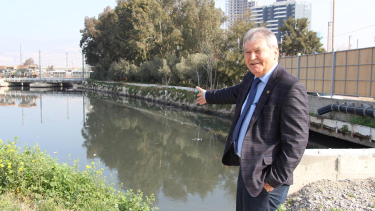 İzmir'in koku sorunu bu yıl erken başladı