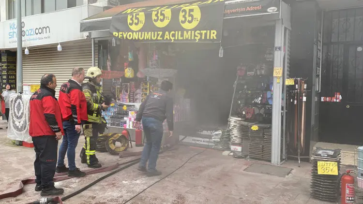 İzmit'te mağaza yangını