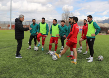 Kahramanmaraşspor depremi sahada unutmaya çalışıyor