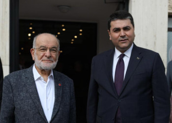 Karamollaoğlu, Gültekin Uysal'ı ziyaret etti