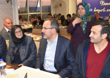 Kasapoğlu Kırıkkale'de depremzedelerle iftar yaptı