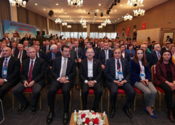 Kılıçdaroğlu, CHP'li belediye başkanlarıyla buluştu