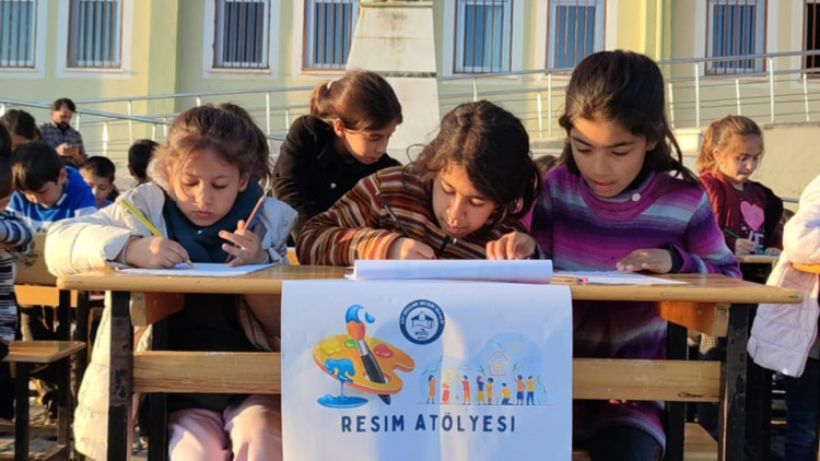 Köy Okulları Gelişim Derneği yaraları sarıyor