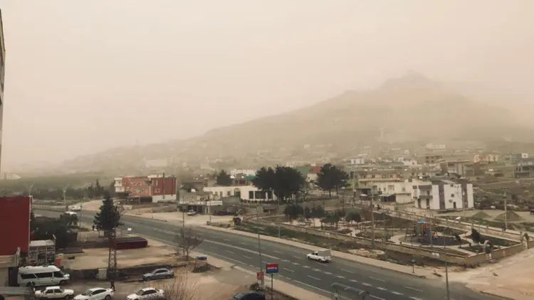 Mardin'de toz taşınımı yaşamı olumsuz etkiledi