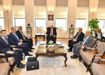 Mehmet Akarca Azerbaycan heyetiyle görüştü