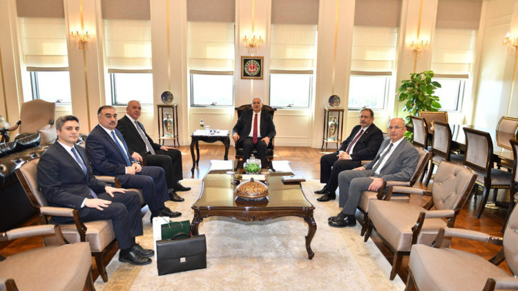 Mehmet Akarca Azerbaycan heyetiyle görüştü