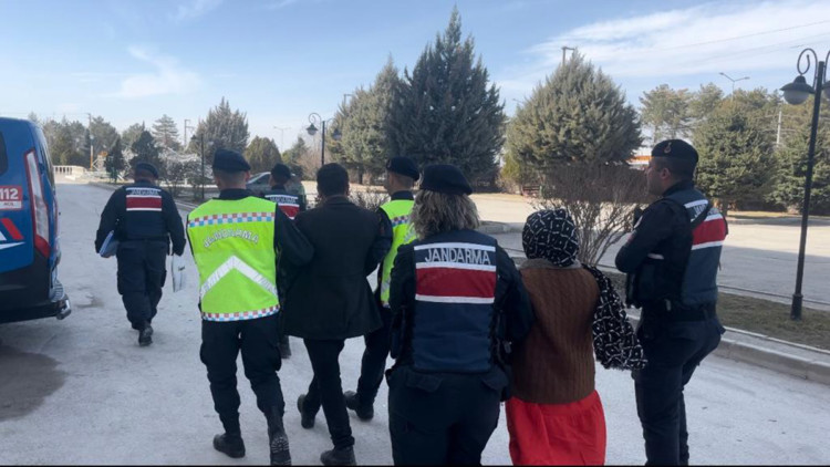 Mezarlıkta bulunan cesette cinayet faili tutuklandı