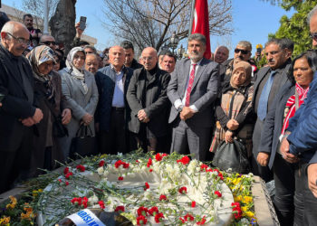 Muhsin Yazıcıoğlu'nu kabri başında anıldı