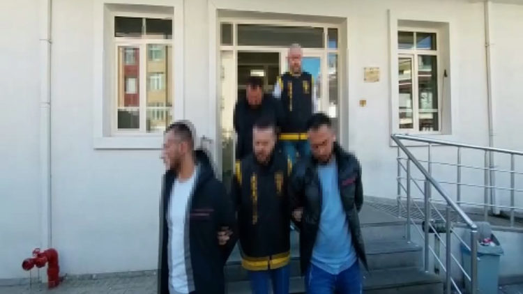 Pendik'teki otel yangınıyla ilgili 5 kişi adliyede