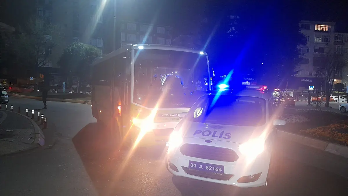 Polisi pesine takan midibus istanbulu biribirine kattie - yaşam - haberton