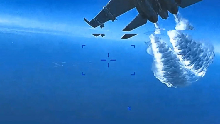 Rus uçağının İHA'yı düşürme görüntüsü yayınlandı