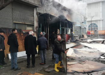 Samsun'da mobilya imalathanesinde yangın
