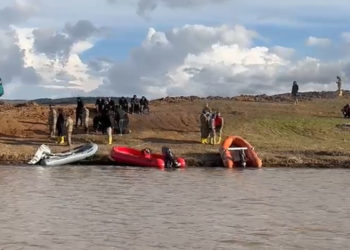 Şanlıurfa'da selde kaybolan TIR sürücüsü aranıyor