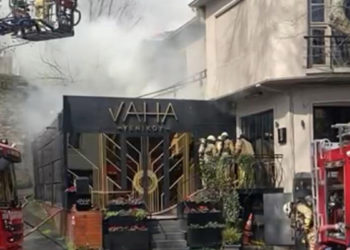 Sarıyer'de restorandaki yangına hortumla müdahale