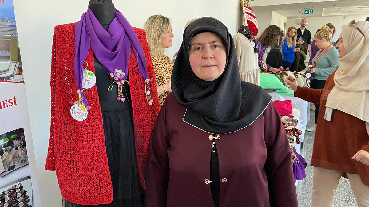 Şehir Hastanesi'nde deprem yarasına sifa kermesi