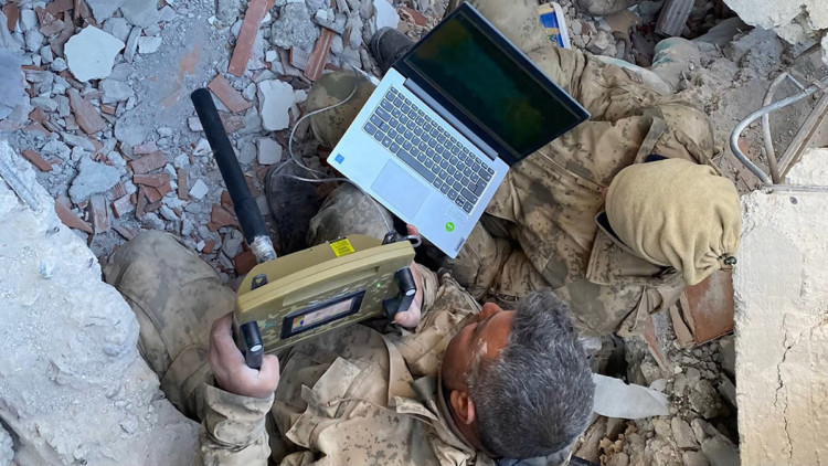 Siirt jandarması, 112 enkazdan 51 kişiyi kurtardı