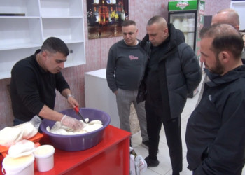 Sultangazi'de depremzede üreticilere destek