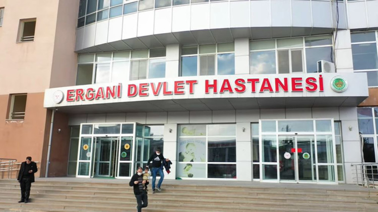Sünnet için götürüldüğü hastanede bademcikleri alındı