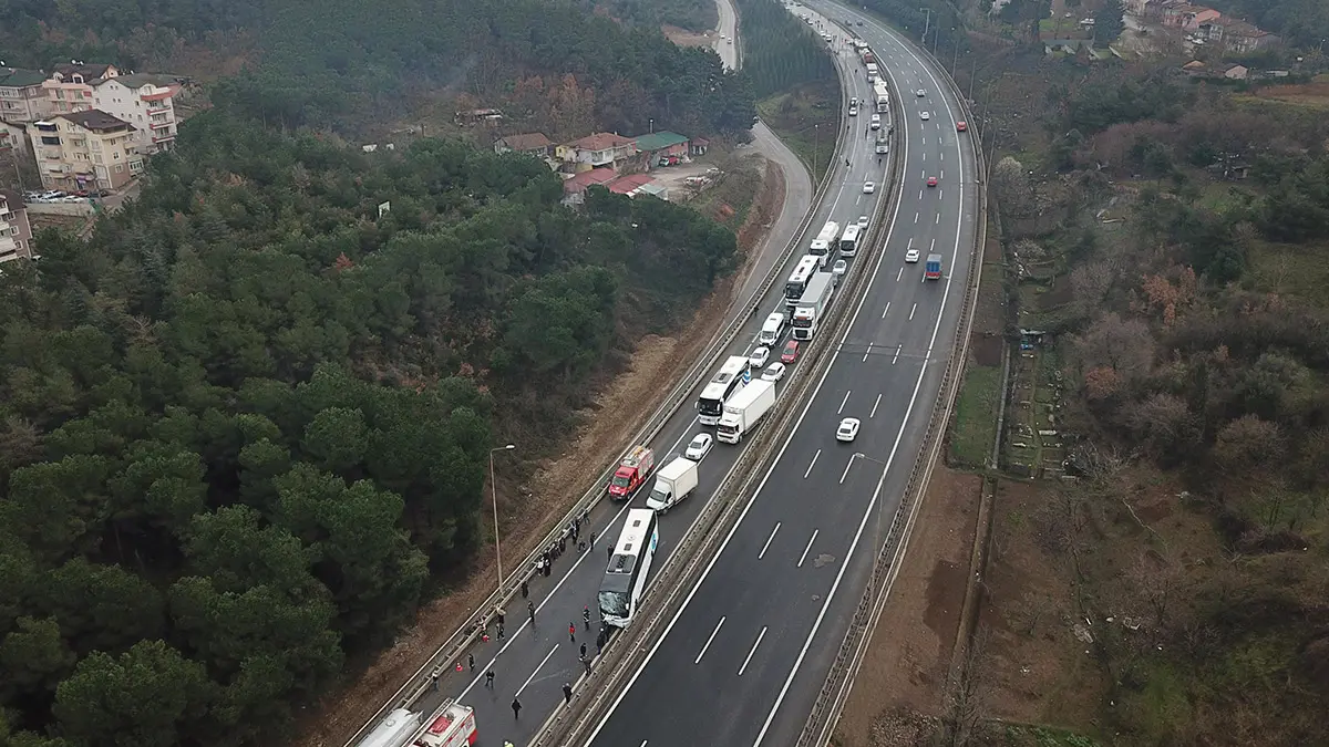 Temde 23 aracin karistigi kaza meydana geldin - öne çıkan - haberton