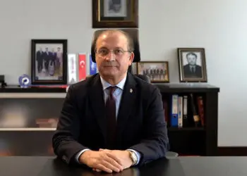 Trabzonspor kendi teknik direktörünü yetiştirmeli